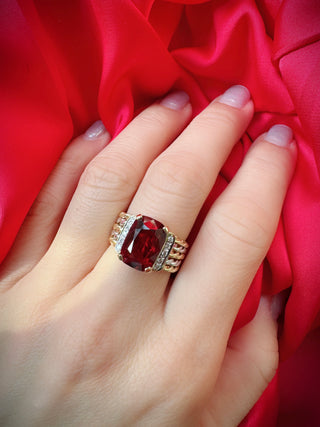 Cable Two Tone Cushion Garnet Ring