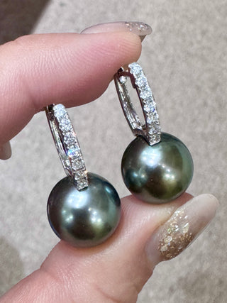 12.5mm Black Tahitian Pearl Diamond Huggie Earrings - Johnny Jewelry