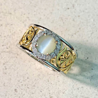 Chrysoberyl Cat's Eye & Diamond Ring