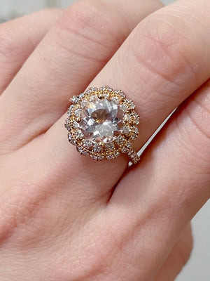 Lacy Morganite & Diamond Halo Ring