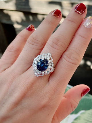 Diva Lacy Blue Sapphire & Diamond Ring